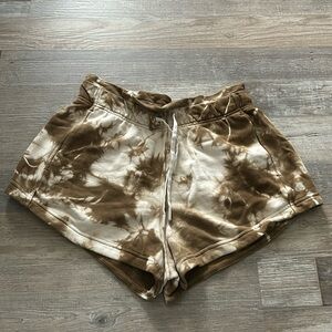 Lululemon Inner Glow Short 3" *Earth Dye